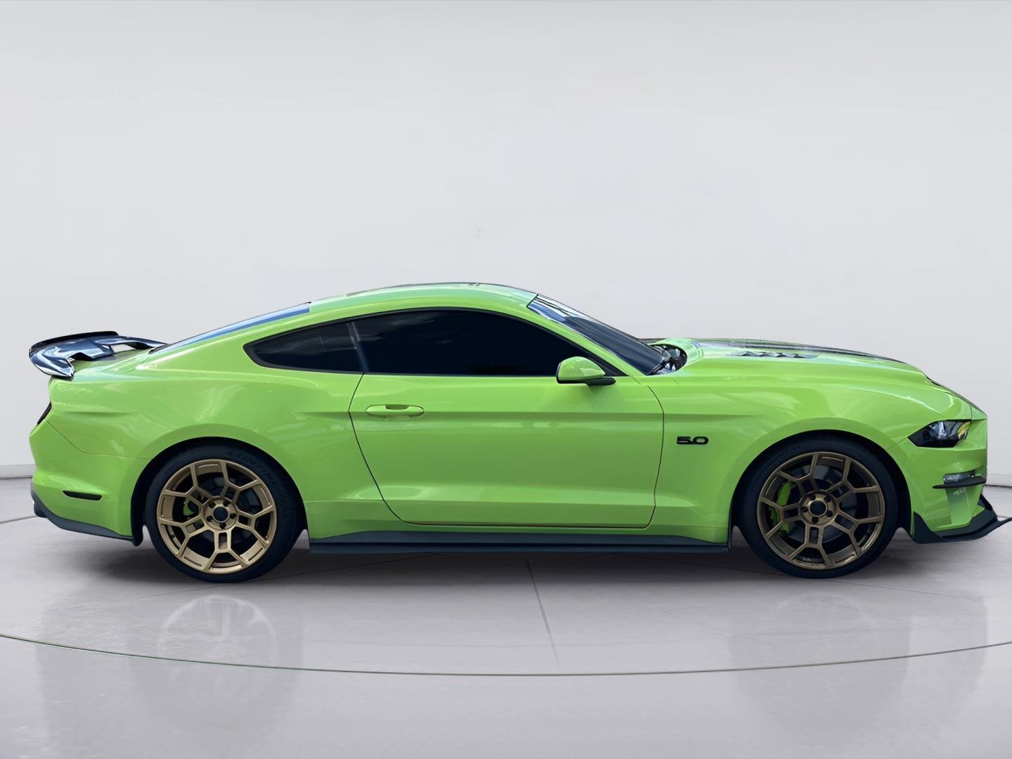 Used 2020 Grabber Lime Ford GT image 3