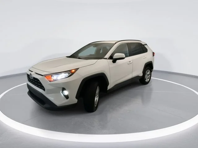 Used 2021 White Toyota XLE image 8