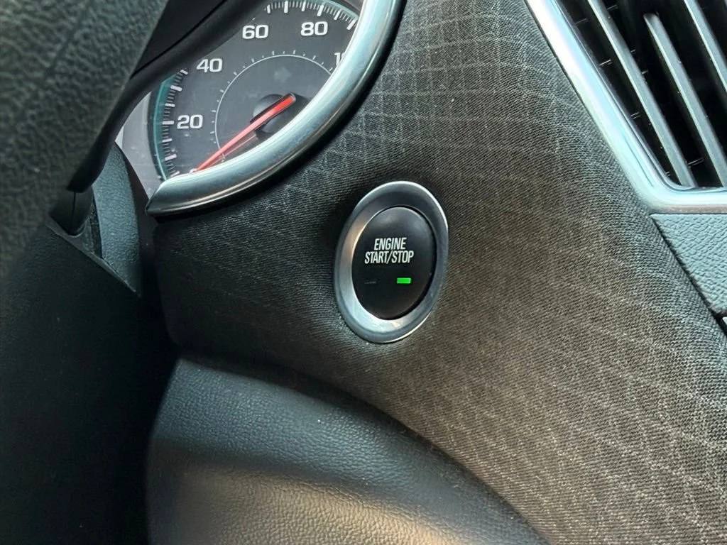 Used 2021 SILVER ICE METALLIC Chevrolet LT image 21