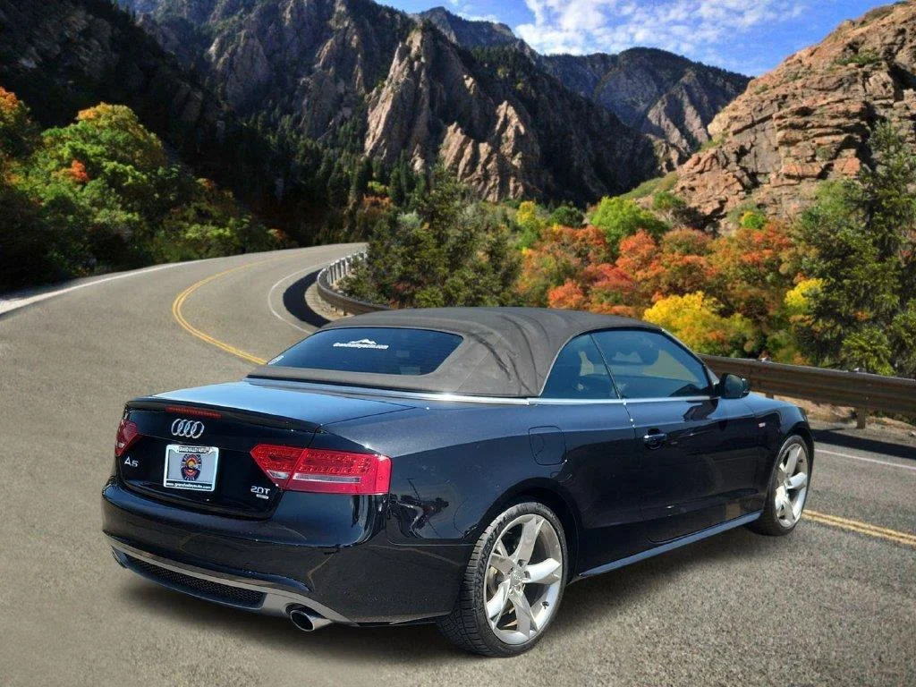 Used 2012 Phantom Black Pearl Effect/Black Roof Audi 2.0T Prestige image 3