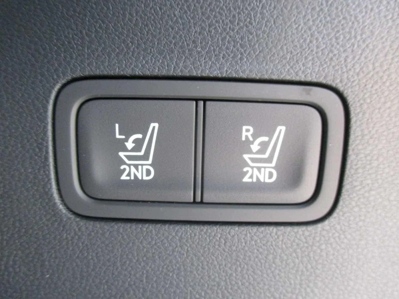 New 2026 Green Hyundai Limited AWD image 8