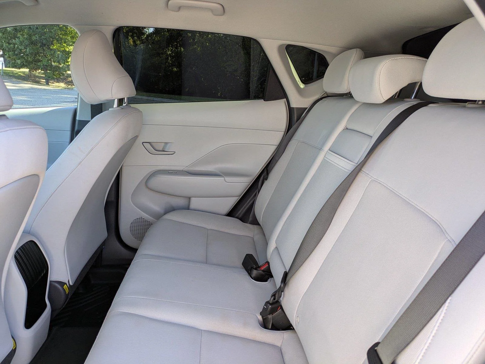 Used 2024 Denim Blue Pearl Hyundai SE image 14