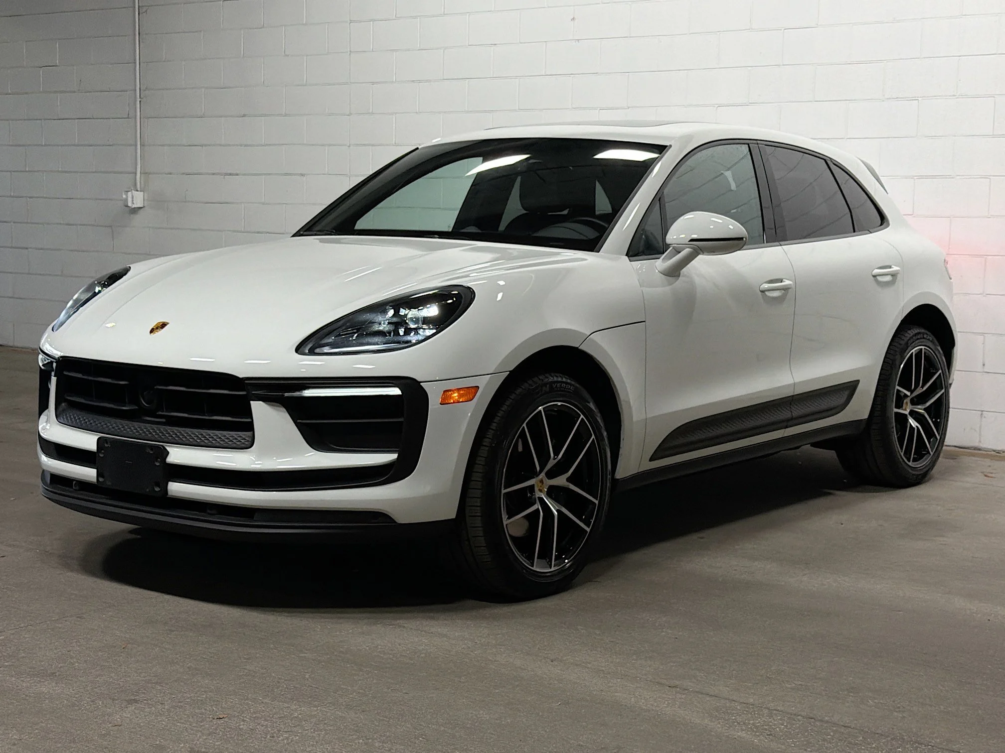 2023 Porsche Macan T