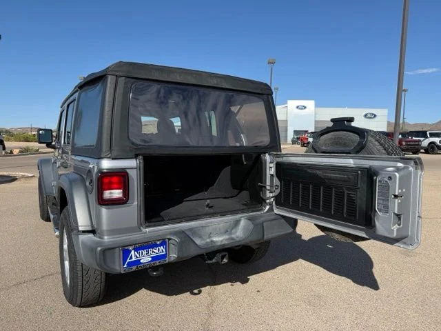 Certified Used 2018 Silver Jeep Unlimited Sport image 6