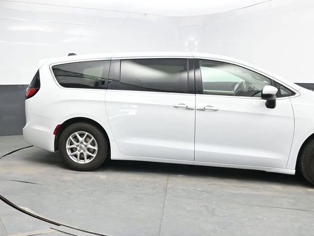 Used 2023 White Chrysler Touring L image 8
