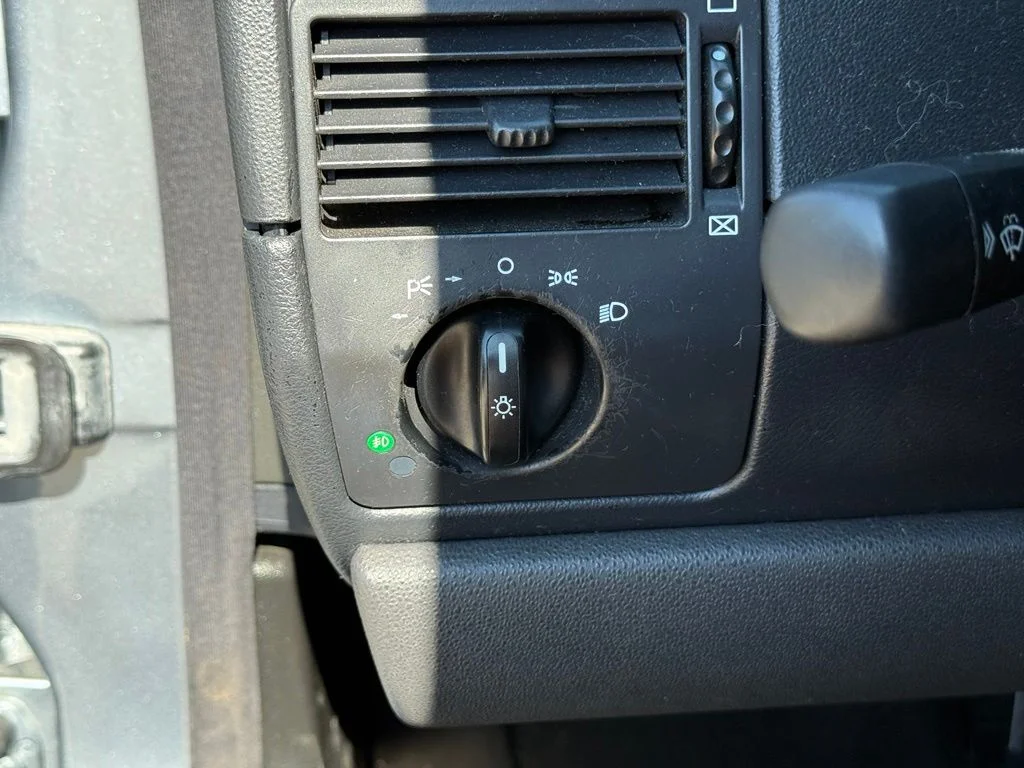 Used 2005  Chrysler SRT6 image 16