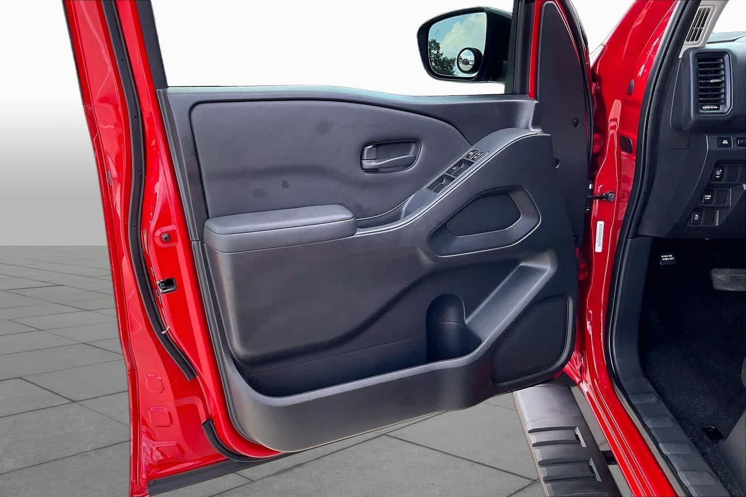 Used 2022 Red Alert Nissan S image 20