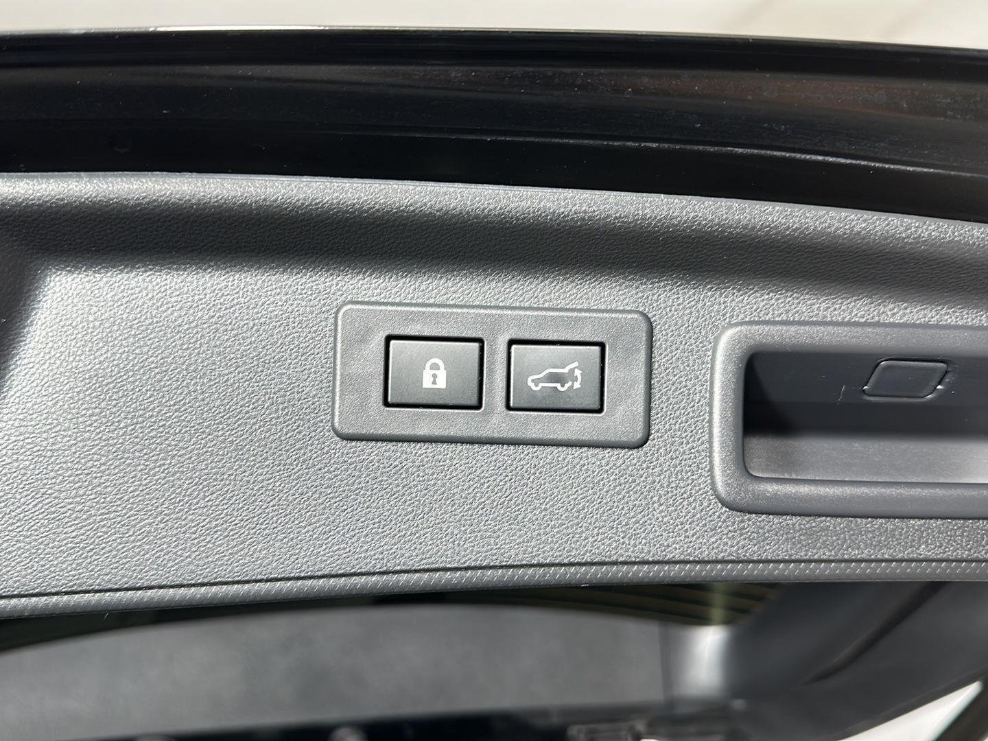 Used 2024 Crystal Black Silica Subaru Touring image 28