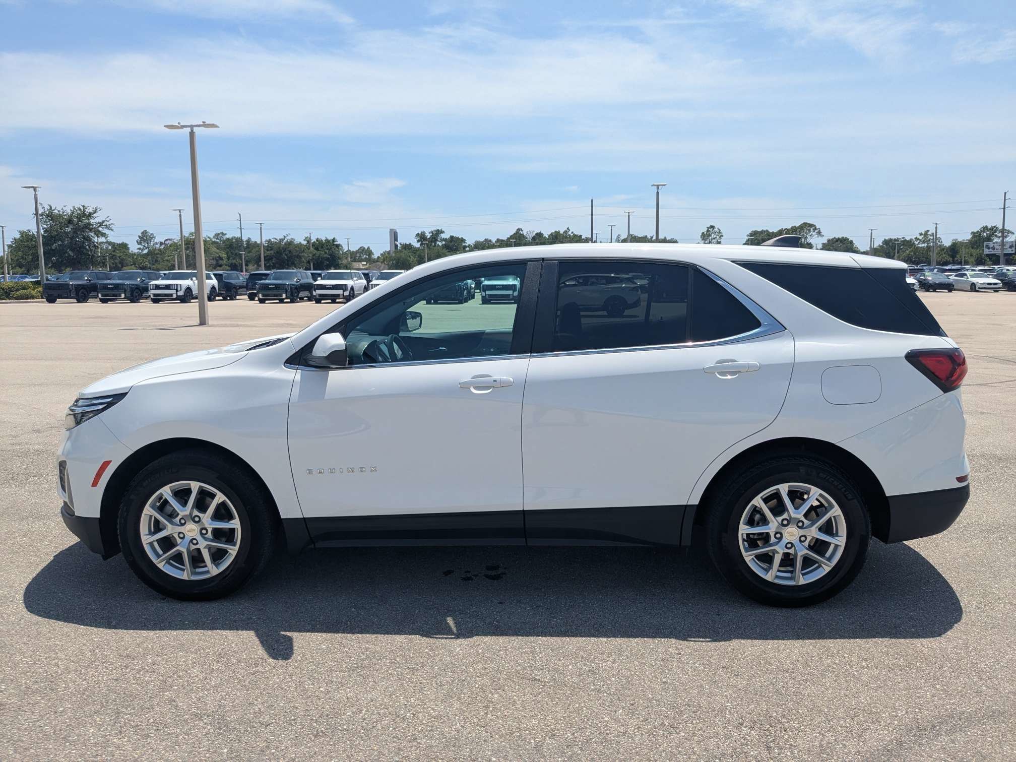 Used 2024 Summit White Chevrolet LT image 7