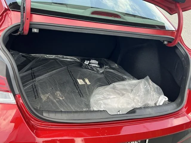 Used 2025 Red Hyundai SEL Sport image 38