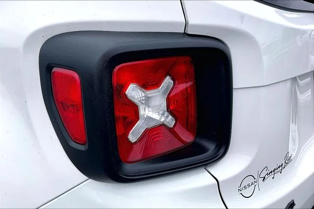 Used 2023 White Jeep Trailhawk image 20