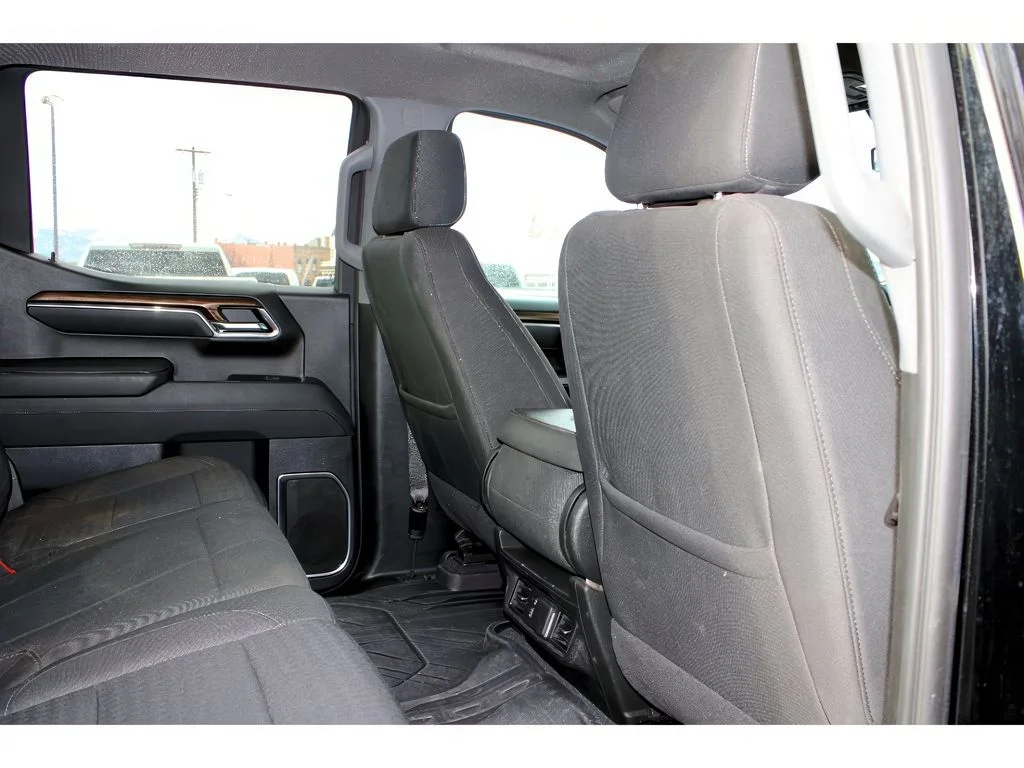 2023 Chevrolet Silverado 1500 LT - Photo 25