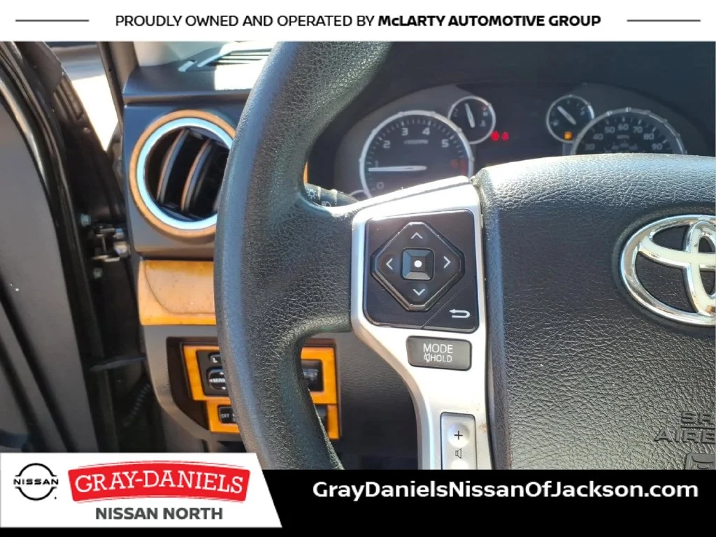 Used 2015 Gray Toyota SR5 image 13