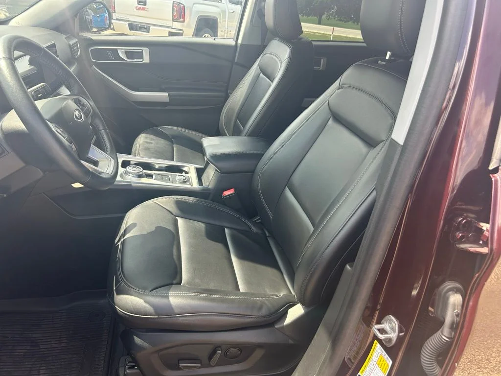 2023 Ford Explorer XLT - Photo 10