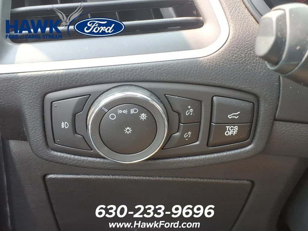 Used 2023 Red Ford SEL image 20