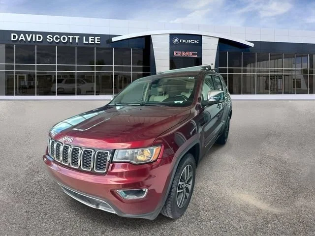 Used 2017 Velvet Red Pear Jeep Limited image 3