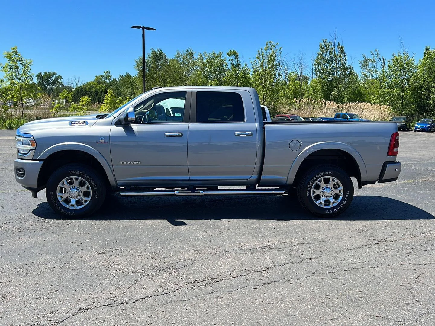 Used 2022 Billet Silver Metallic Clearcoat Ram Laramie image 16