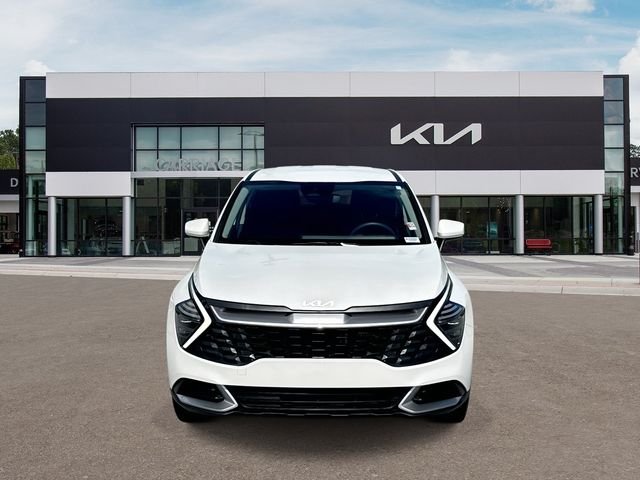 Used 2025 White Kia LX image 3
