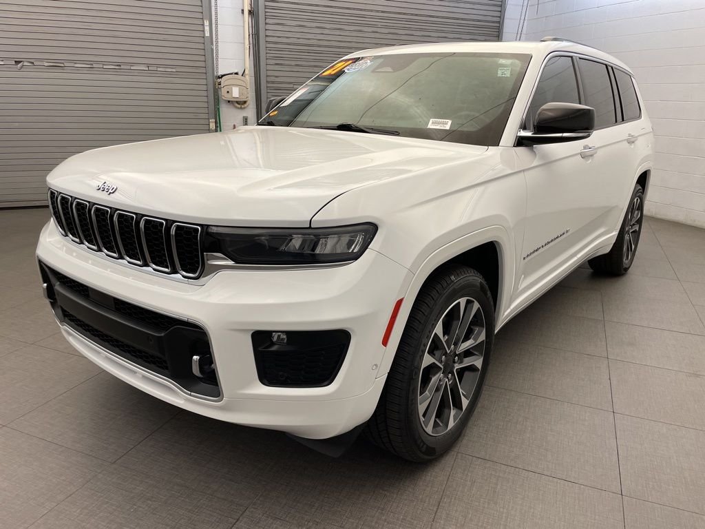 Certified Used 2021 White Jeep Overland image 3