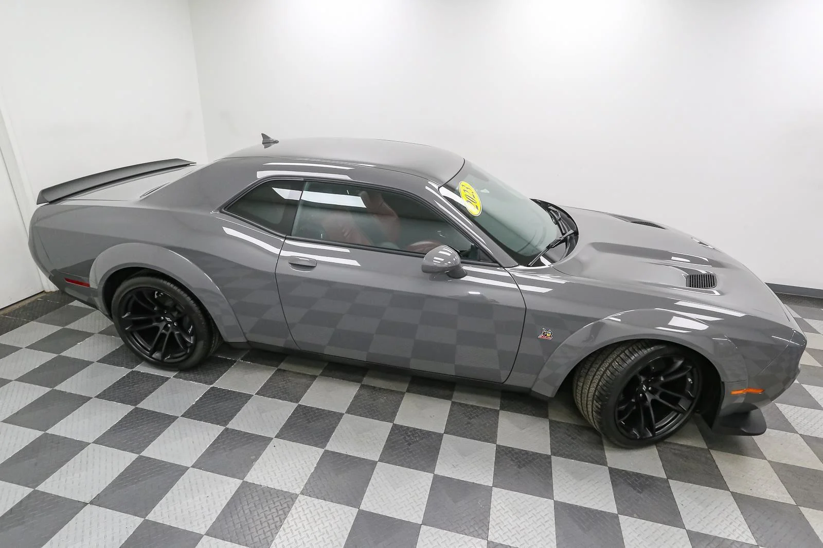 Used 2023 Destroyer Gray Clearcoat Dodge R/T Scat Pack Widebody image 5