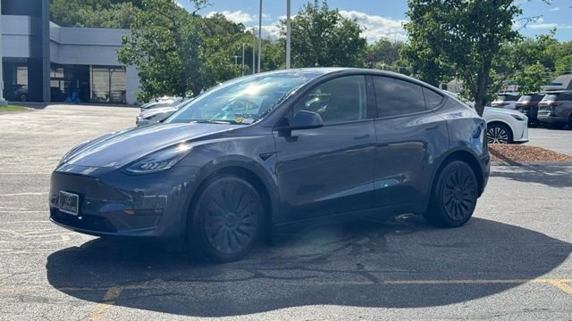 Used 2023 Midnight Silver Metallic Tesla Long Range image 2