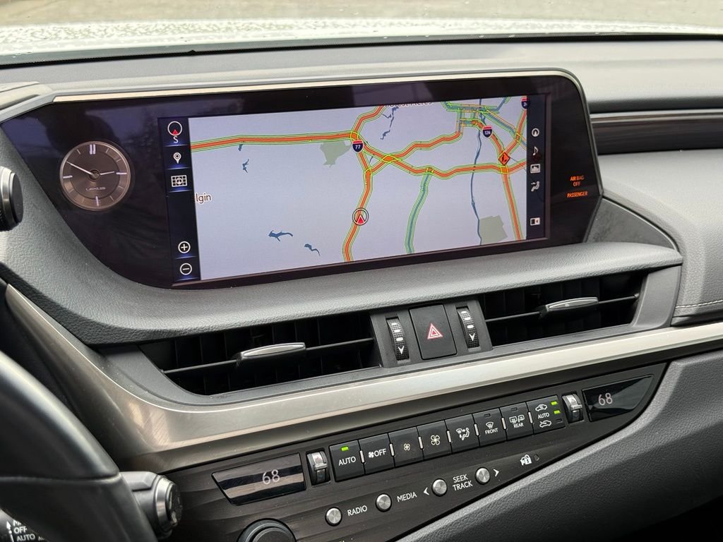 Used 2019 White Lexus 350 image 34