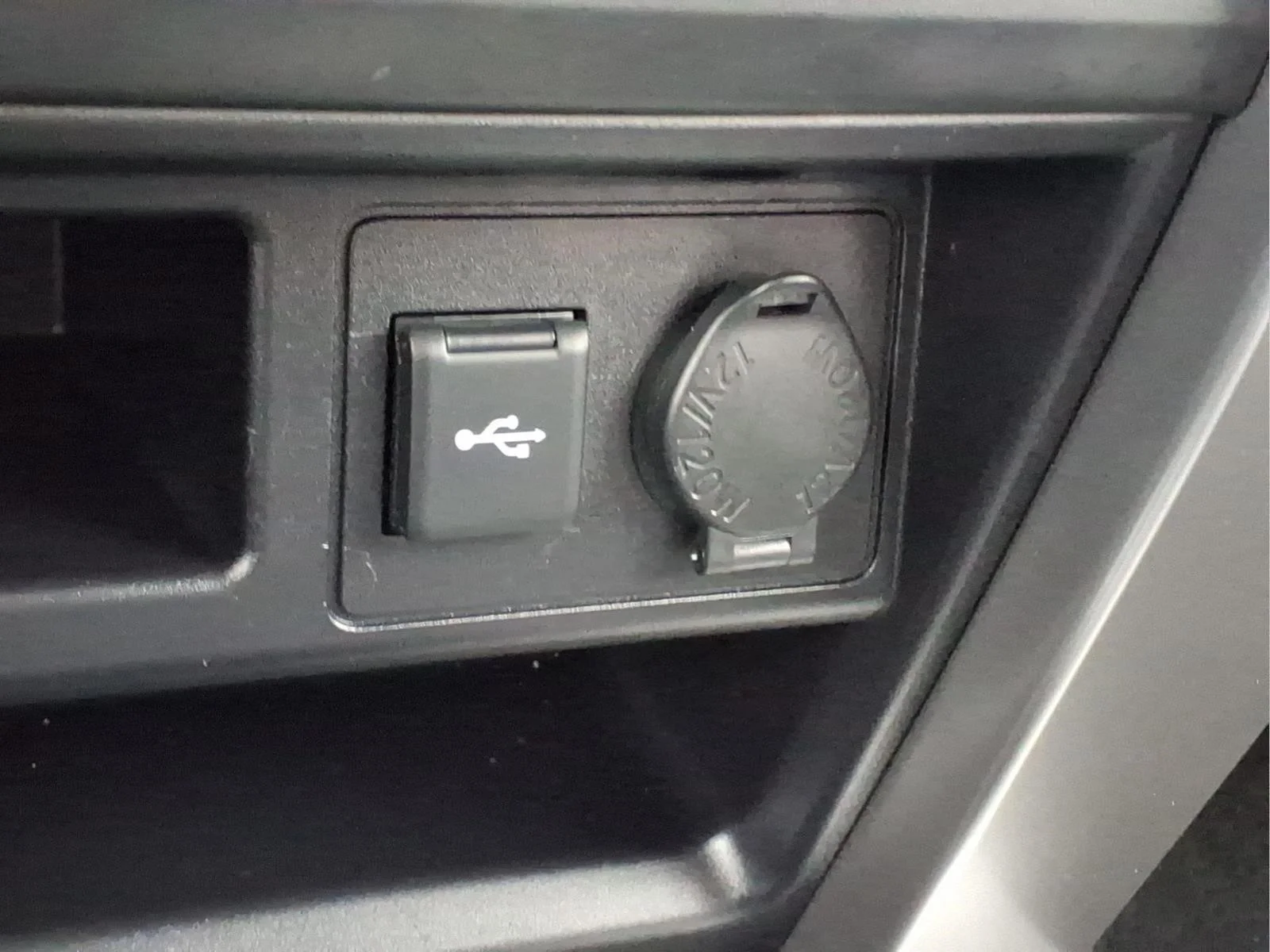 Certified Used 2022 Gray Toyota SR5 image 16