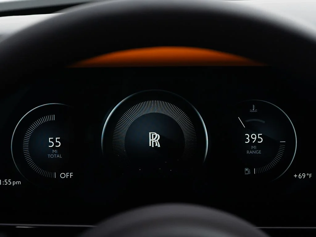 New 2026 English White Rolls-Royce  image 38
