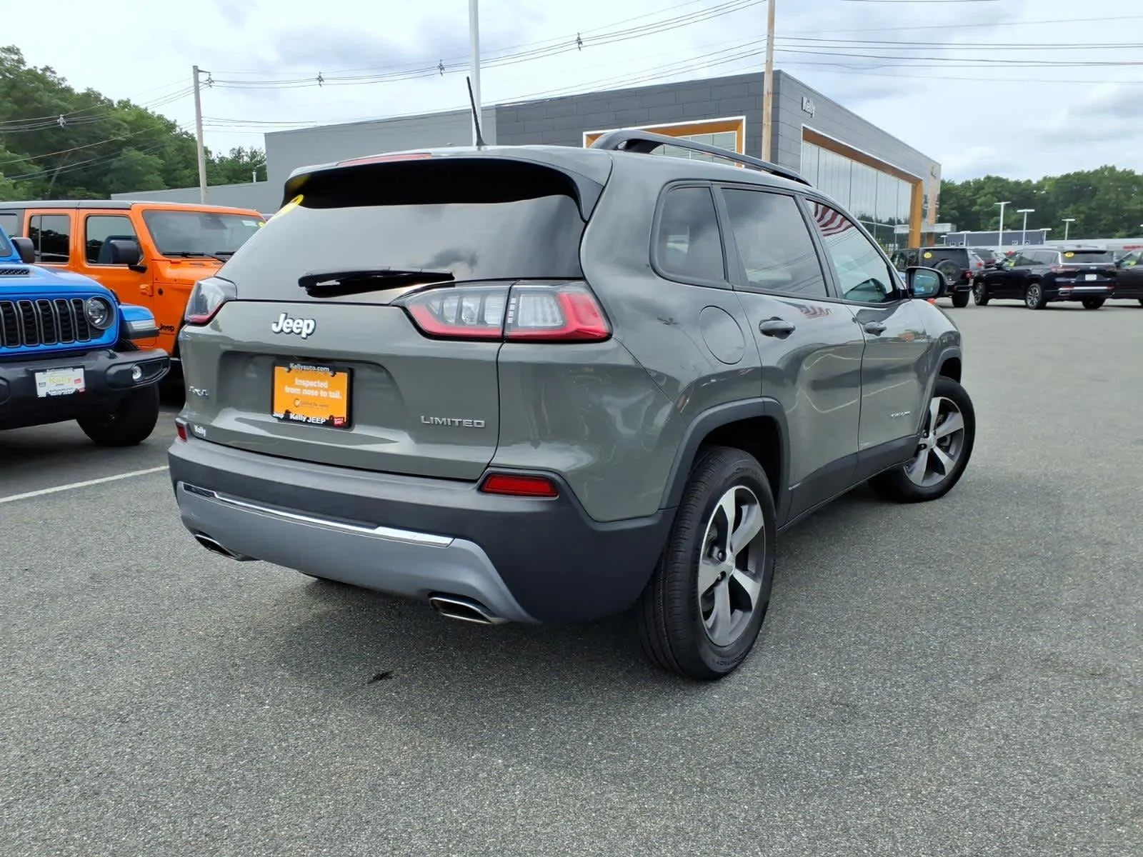 Certified Used 2022 STING Jeep Limited image 7