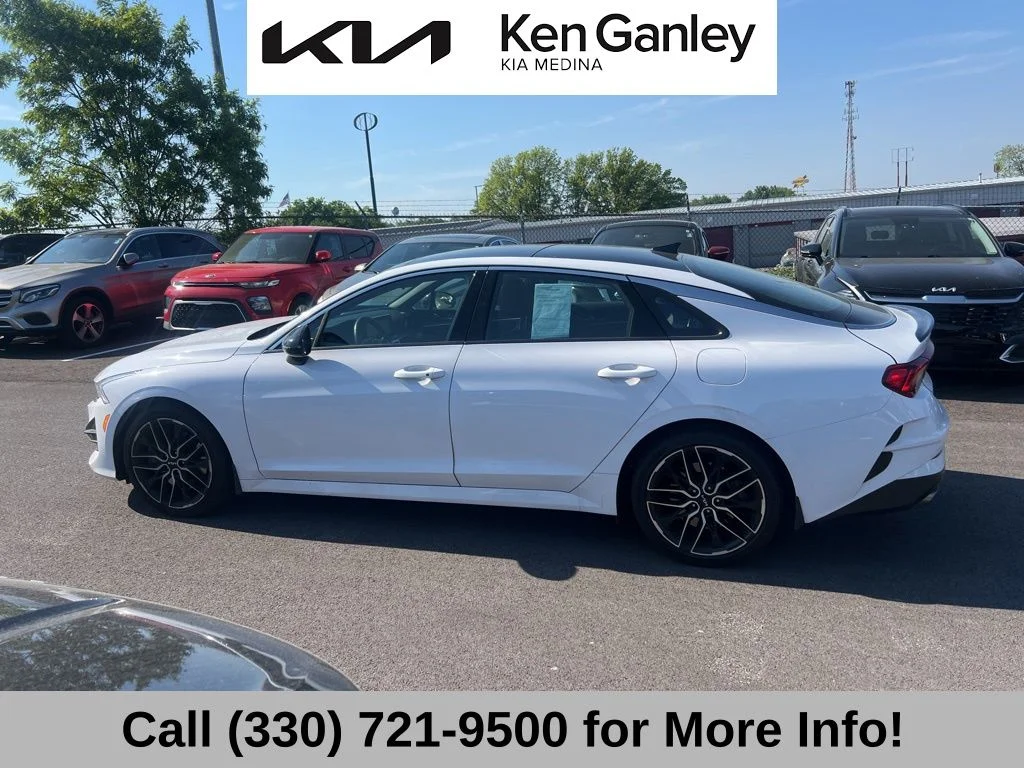 Certified Used 2024 White Kia GT image 9