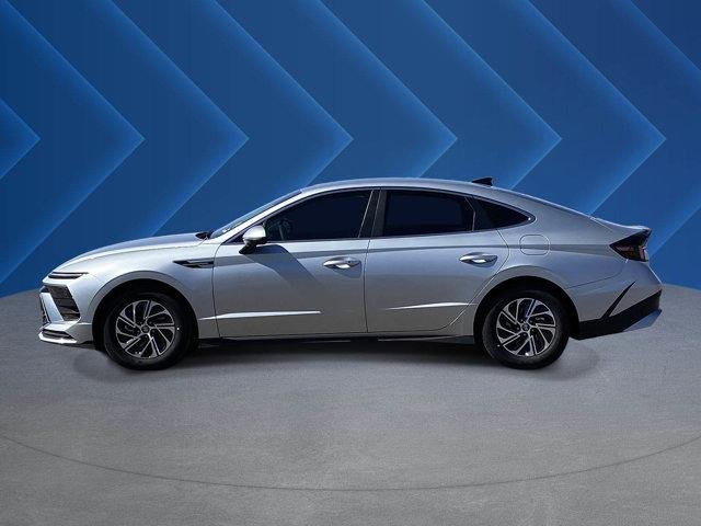New 2026 Aero Silver Hyundai Blue image 6