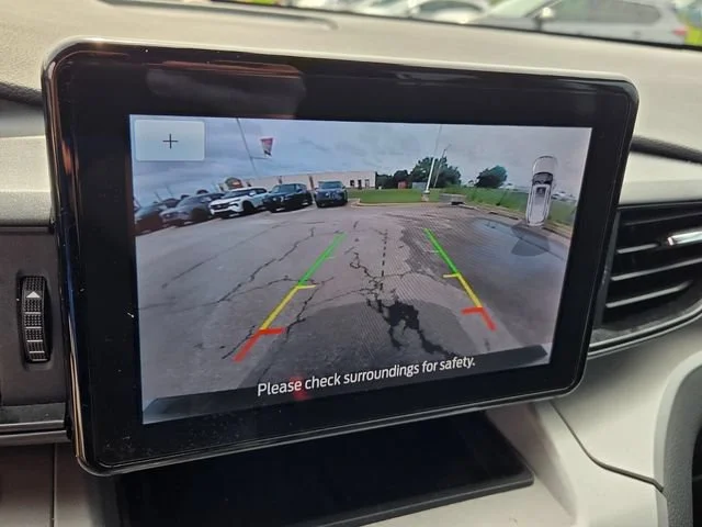 Used 2023 Silver Ford XLT image 22