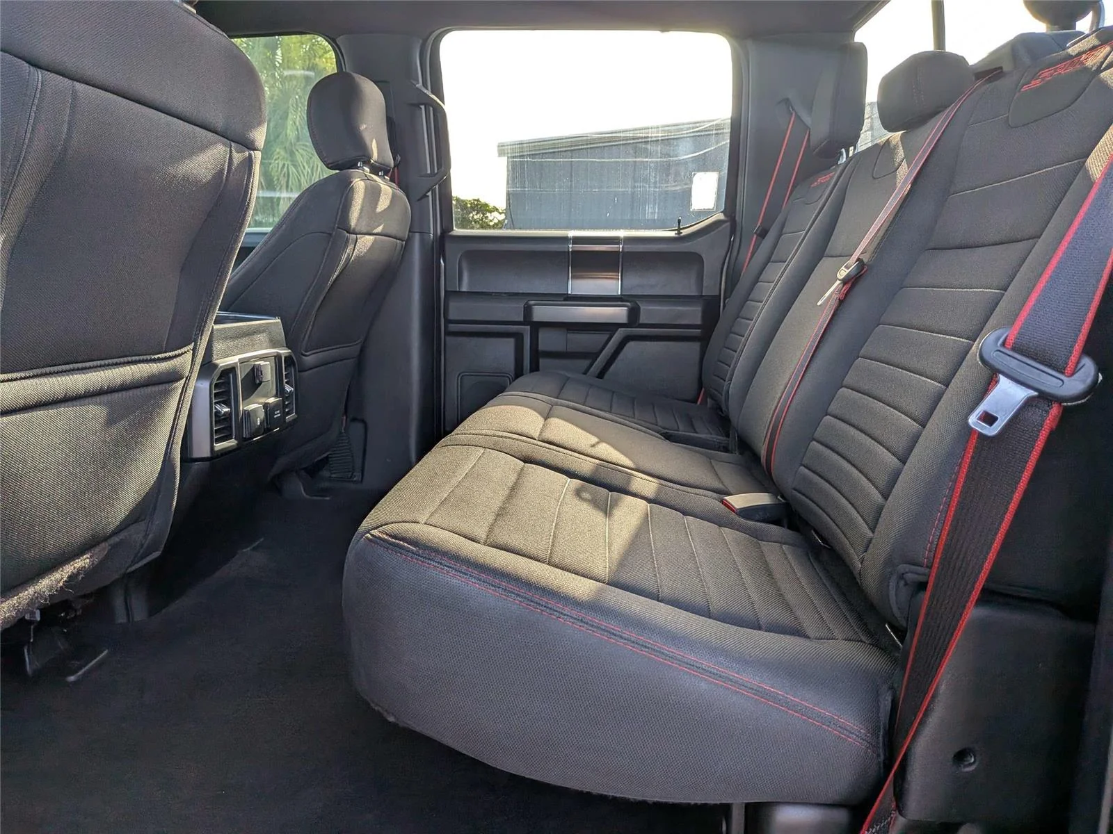 Used 2018 Gray Ford XLT image 13
