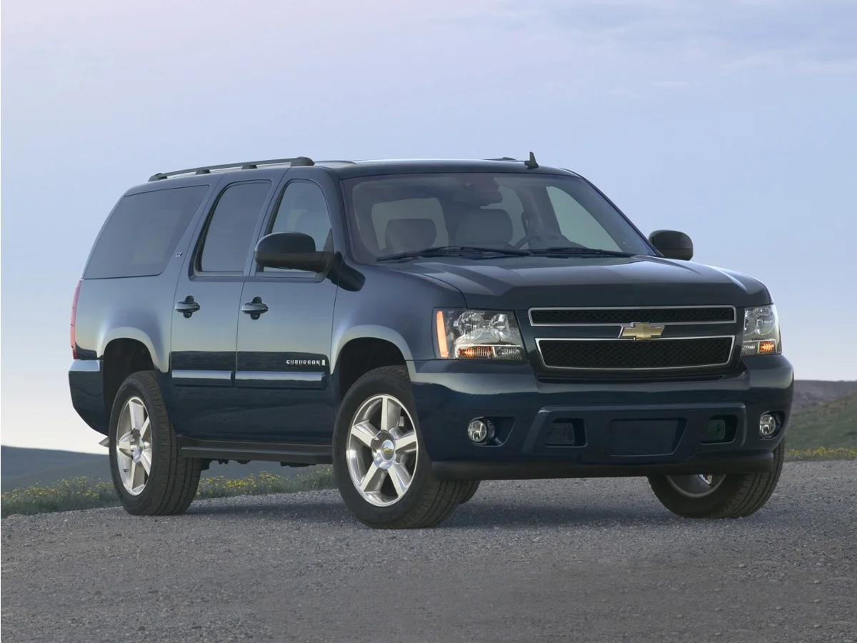 2008 Chevrolet Suburban 4WD 1500 w/LT's photo