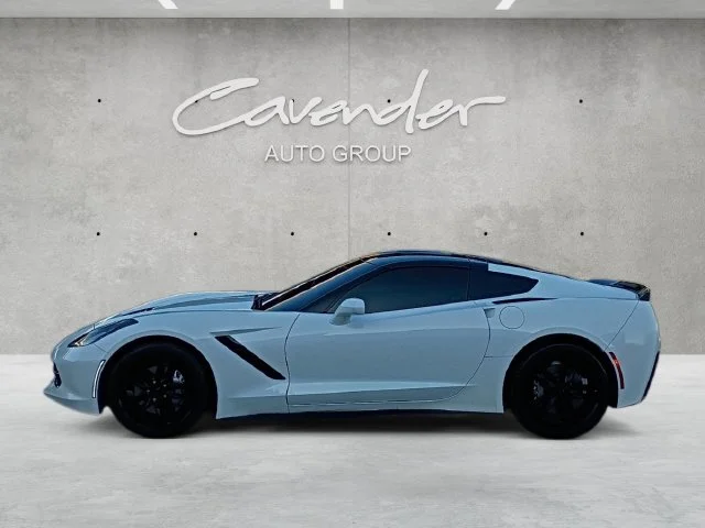 Used 2019 White Chevrolet Stingray image 13