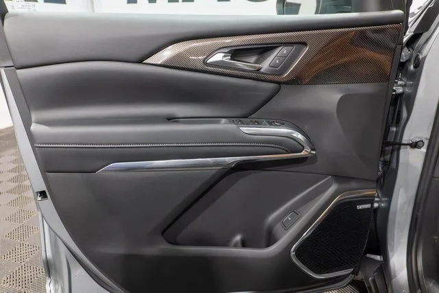 2027 Chevrolet Traverse Z71 - Photo 14