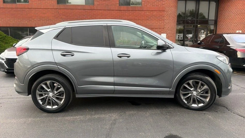 Used 2020 Gray Buick Preferred image 7