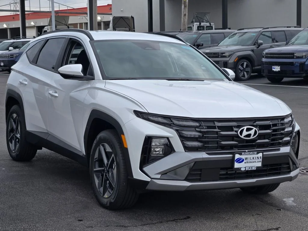 New 2026 White Pearl Hyundai SEL image 3