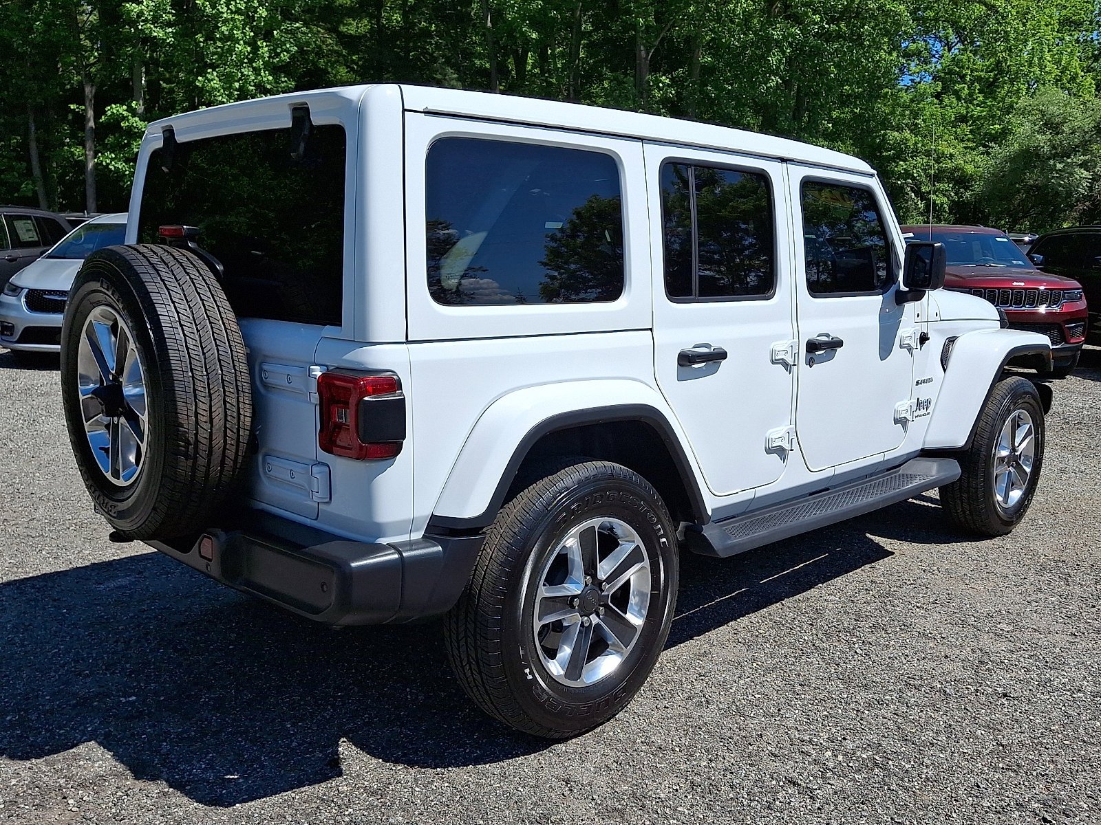 Certified Used 2023 Bright White Clearcoat Jeep Sahara image 6