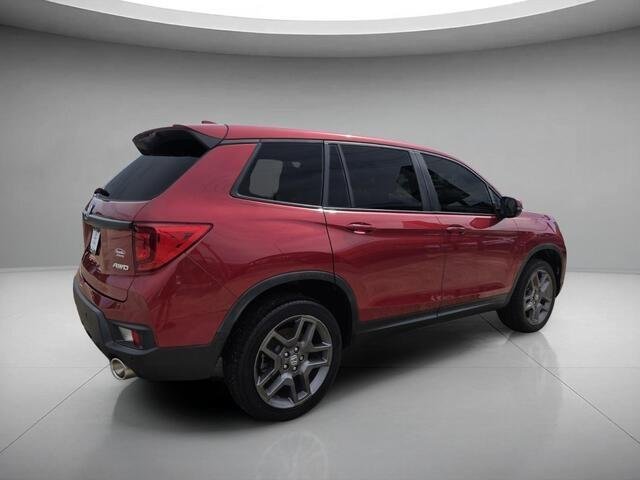 Used 2023 Radiant Red Metallic II Honda EX-L image 5