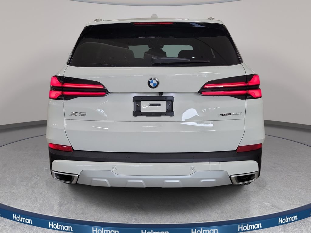 New 2026 Alpine White BMW sDrive40i image 6