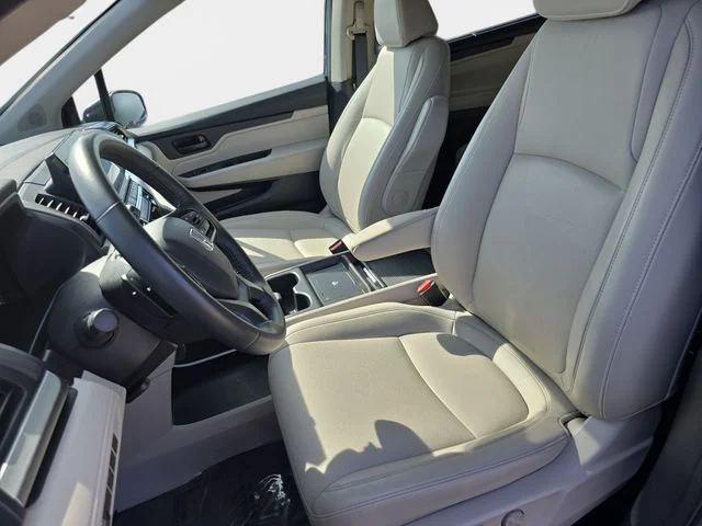 Used 2025 Gray Honda EX-L image 19