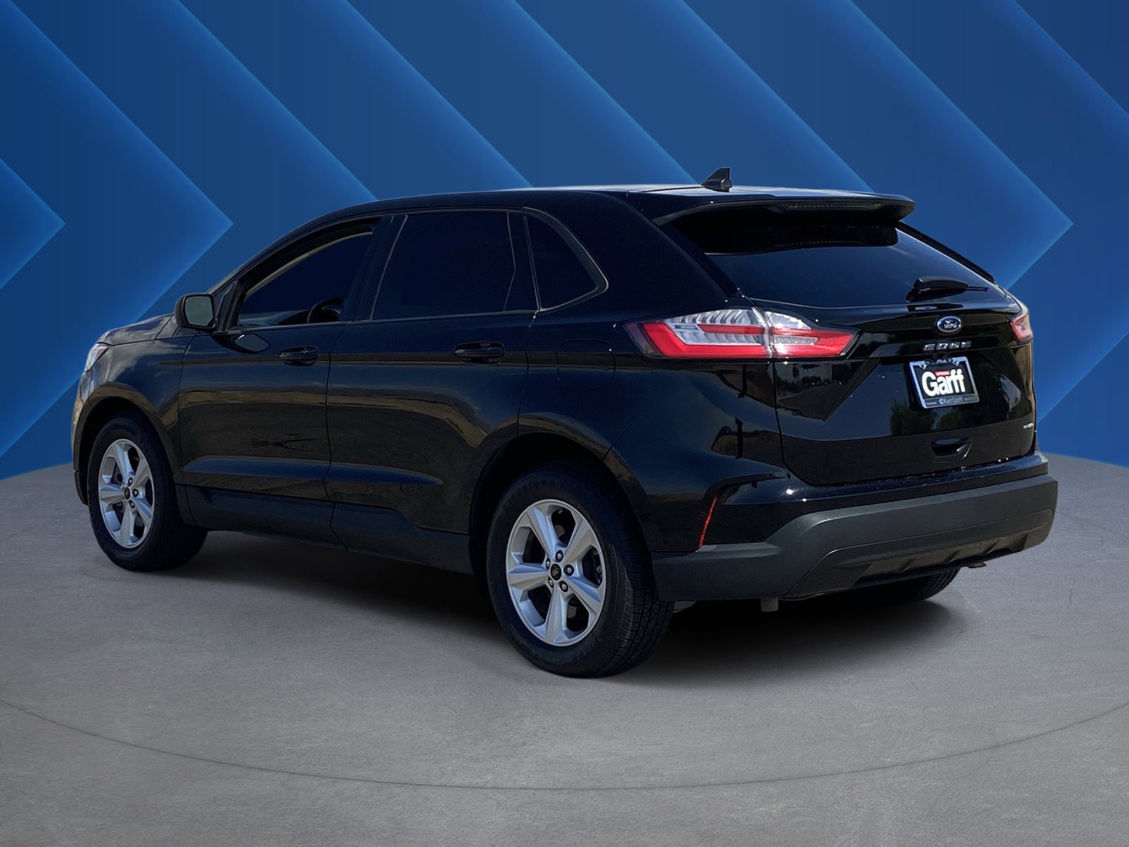 Used 2023 Agate Black Metallic Ford SE image 5