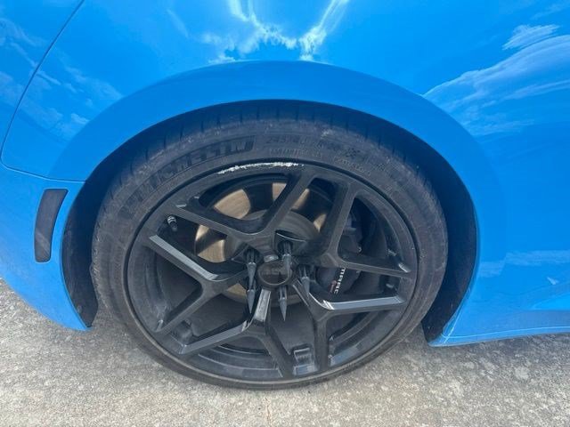 Used 2022 Rapid Blue Chevrolet LT1 image 4