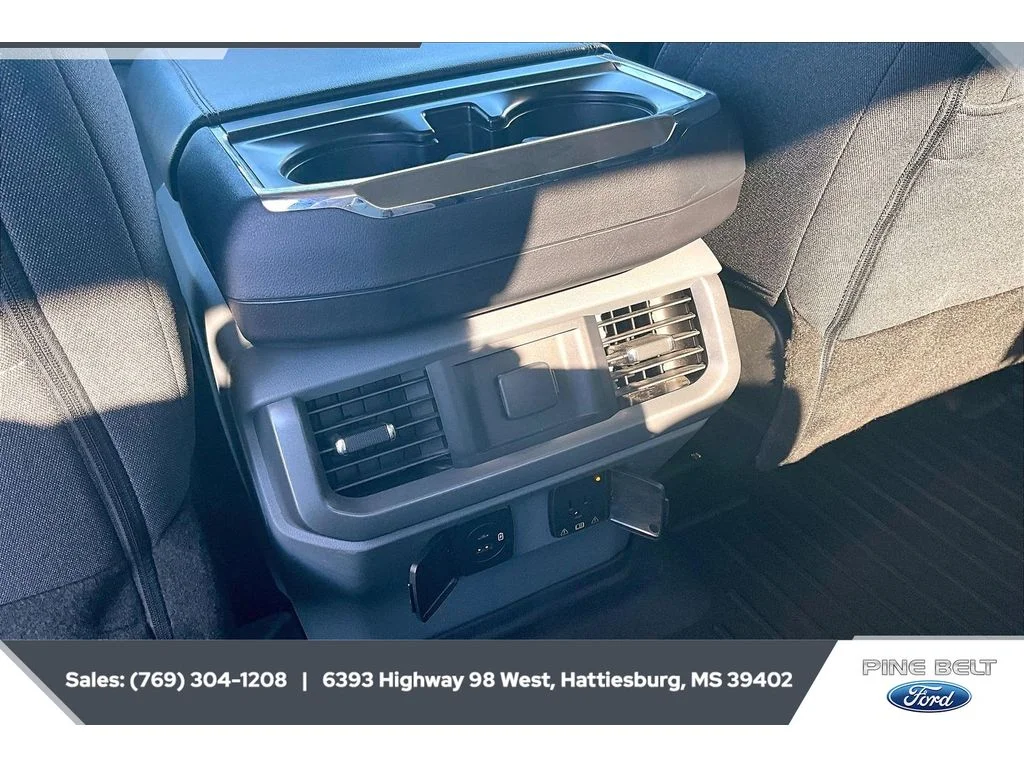 Used 2022 Iconic Silver Metallic Ford XLT image 25