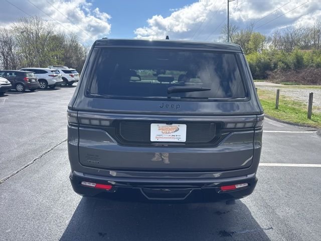 New 2026 Baltic-Gray Metallic Clear-Coat Exterior Paint Jeep Summit Obsidian image 6