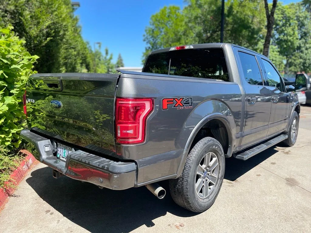 Used 2017 Magnetic Ford Lariat image 4