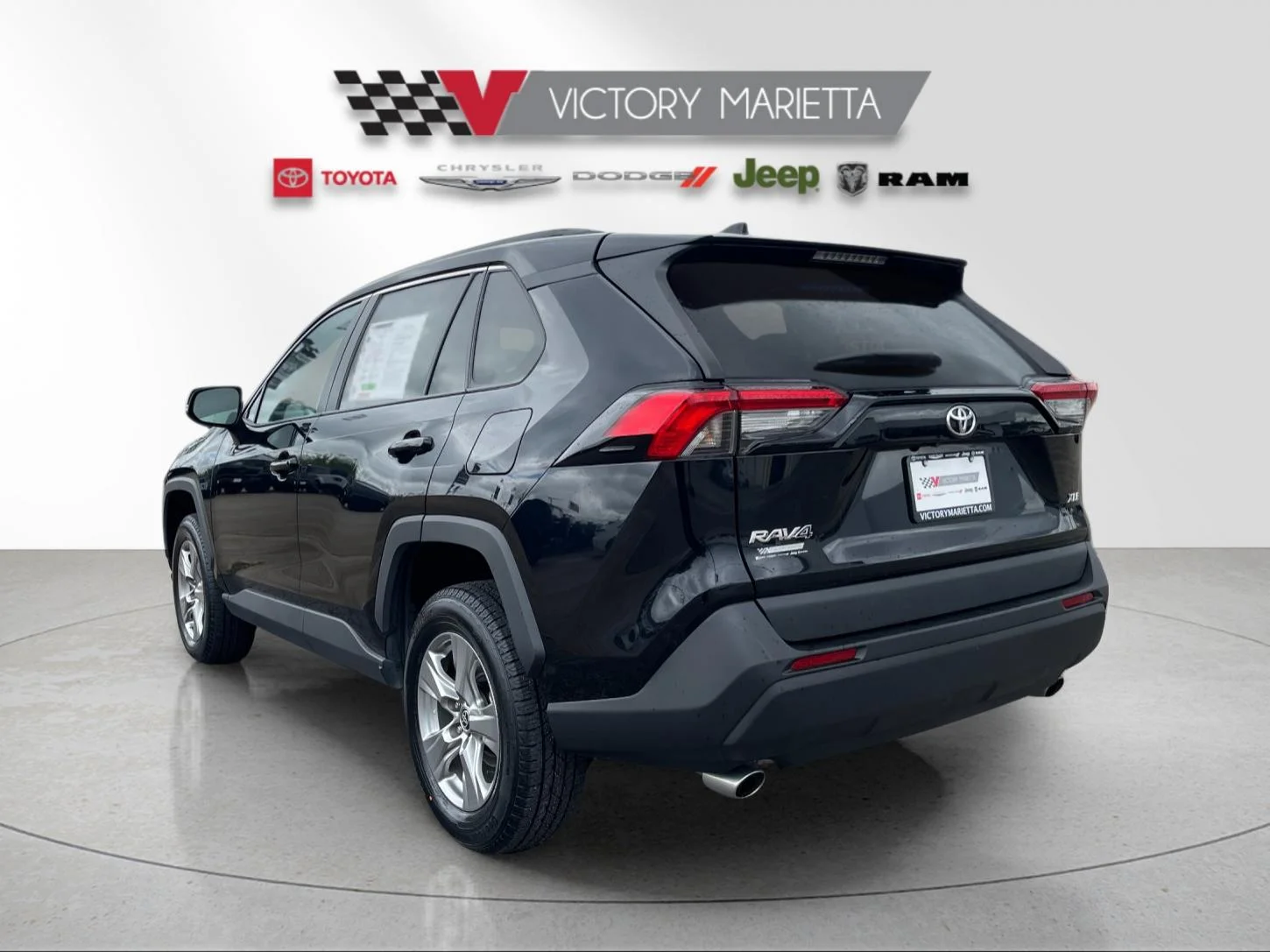 Used 2024 Black Toyota XLE image 3