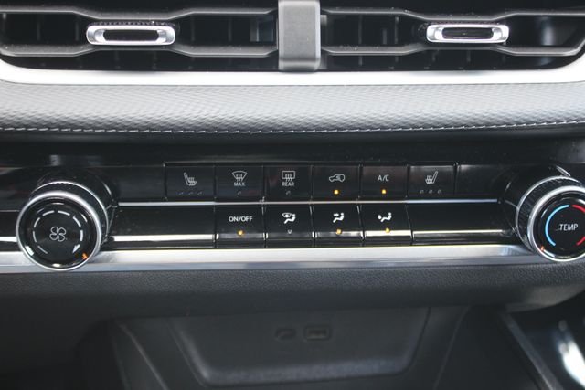 Used 2025 Gray Chevrolet LT image 9