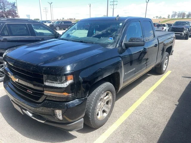 2018 Chevrolet Silverado 1500 LT Z71 4X4 Double Cab Std Box's photo